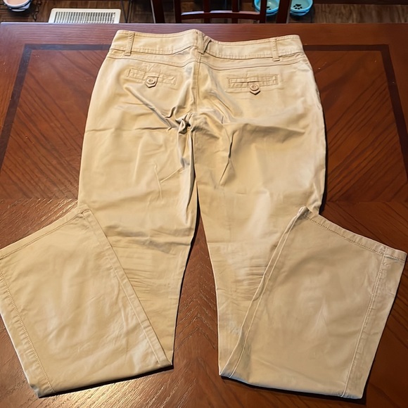 Maurices Khaki Pants - Picture 4 of 5